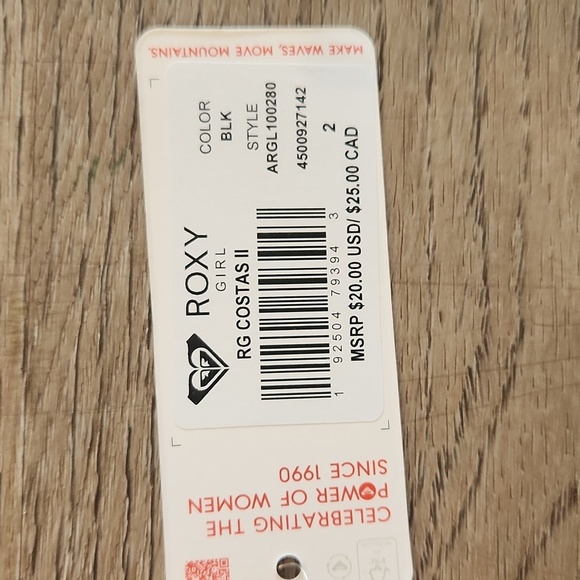 NWT!‎ Roxy girls flip flops - Picture 3 of 5